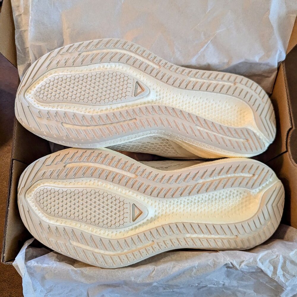 Salomon Women's Aero Glide 3 Running Shoes, Size 7.5B - Picture 3 of 4